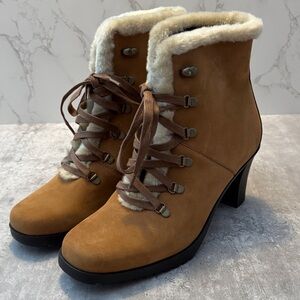 NWT Brilliant waterproof women’s heeled ankle boots size 8.5 suede